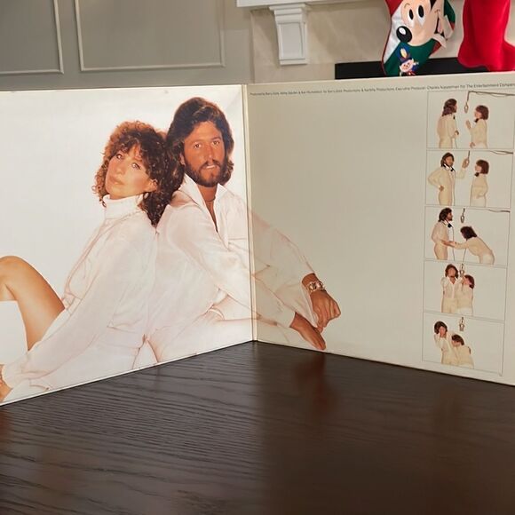 Lot of 2 Barbra Streisand Vinyl Records Guilty with Barry Gibb and Superman EUC - Picture 3 of 14